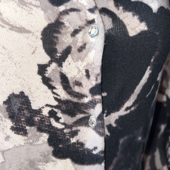 EXPRESS COVER UP/ sweater shirt - Picture 3 of 9